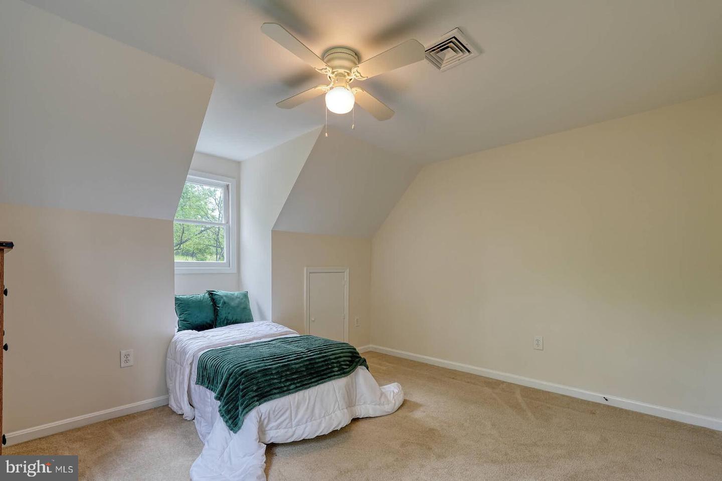 8579 MAIDSTONE RD, DELAPLANE, Virginia 20144, 3 Bedrooms Bedrooms, ,1 BathroomBathrooms,Residential,For sale,8579 MAIDSTONE RD,VAFQ2016654 MLS # VAFQ2016654