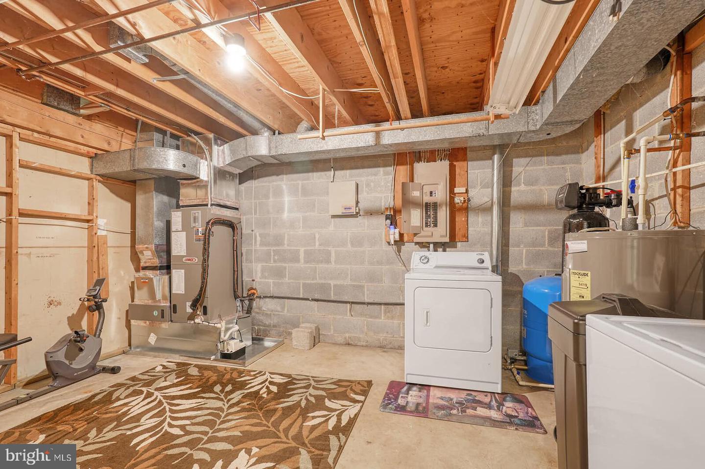 8579 MAIDSTONE RD, DELAPLANE, Virginia 20144, 3 Bedrooms Bedrooms, ,1 BathroomBathrooms,Residential,For sale,8579 MAIDSTONE RD,VAFQ2016654 MLS # VAFQ2016654