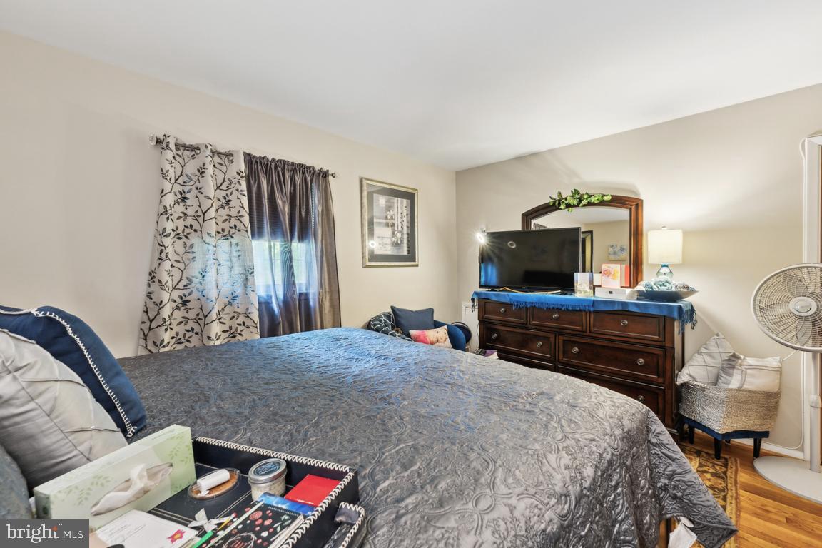 14436 FALMOUTH DR, WOODBRIDGE, Virginia 22193, 3 Bedrooms Bedrooms, ,1 BathroomBathrooms,Residential,For sale,14436 FALMOUTH DR,VAPW2094736 MLS # VAPW2094736