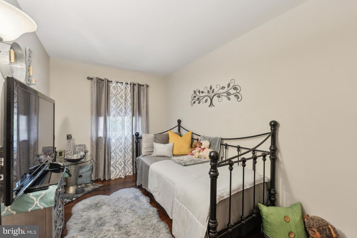 14436 FALMOUTH DR, WOODBRIDGE, Virginia 22193, 3 Bedrooms Bedrooms, ,1 BathroomBathrooms,Residential,For sale,14436 FALMOUTH DR,VAPW2094736 MLS # VAPW2094736