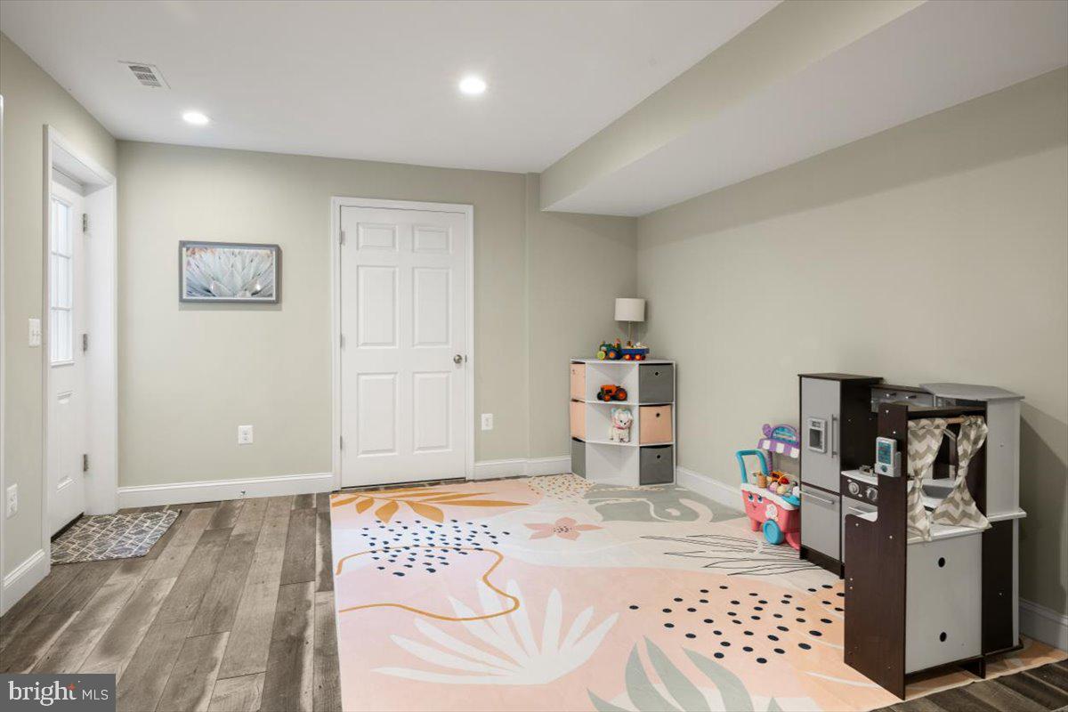 305 DAFFODIL CT, PURCELLVILLE, Virginia 20132, 5 Bedrooms Bedrooms, ,3 BathroomsBathrooms,Residential,For sale,305 DAFFODIL CT,VALO2096638 MLS # VALO2096638