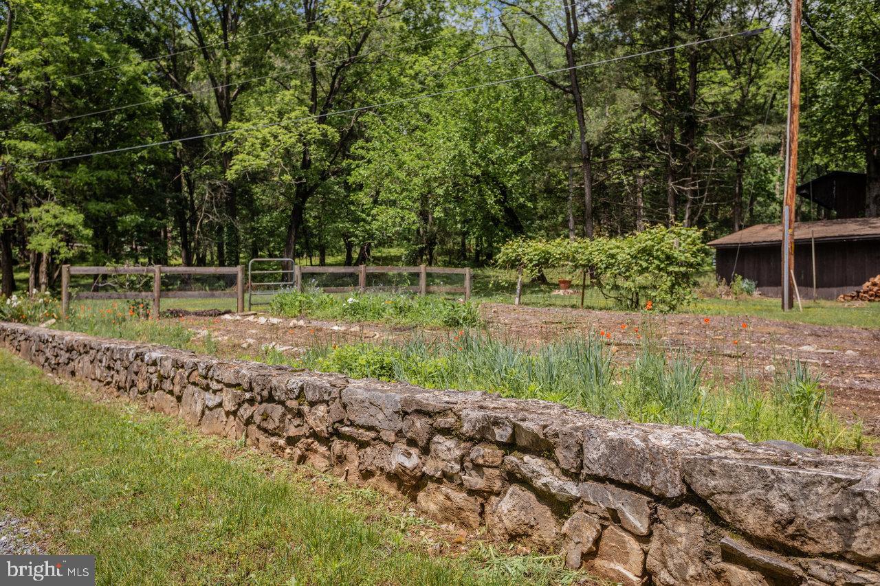 7430 JOES CREEK RD, LINVILLE, Virginia 22834, 4 Bedrooms Bedrooms, ,2 BathroomsBathrooms,Residential,For sale,7430 JOES CREEK RD,VARO2002306 MLS # VARO2002306