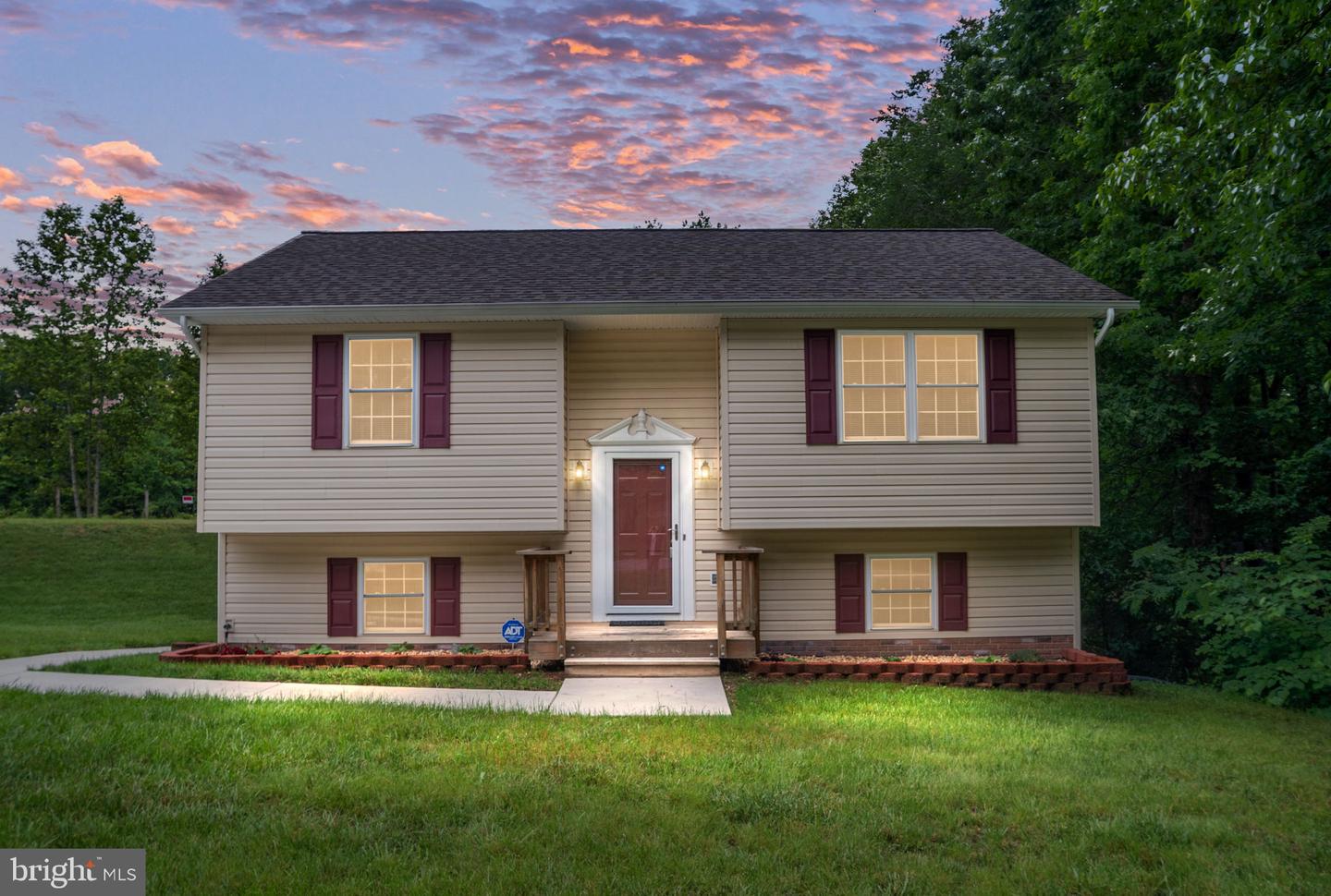 6400 PLANTATION FOREST DR, SPOTSYLVANIA, Virginia 22553, 4 Bedrooms Bedrooms, ,2 BathroomsBathrooms,Residential,For sale,6400 PLANTATION FOREST DR,VASP2033178 MLS # VASP2033178