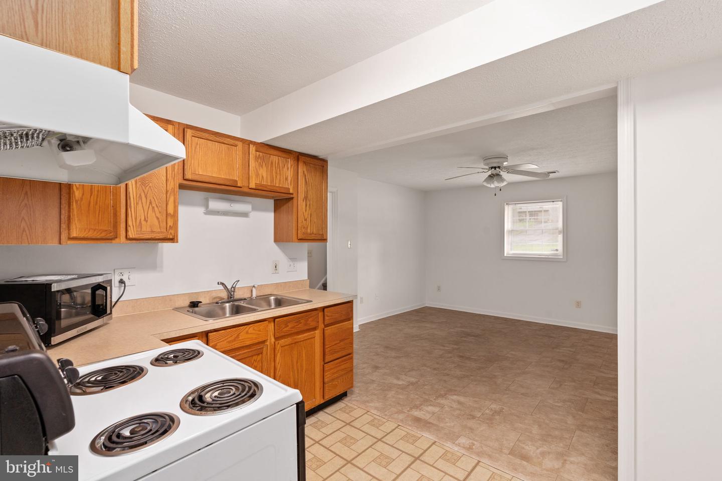 6400 PLANTATION FOREST DR, SPOTSYLVANIA, Virginia 22553, 4 Bedrooms Bedrooms, ,2 BathroomsBathrooms,Residential,For sale,6400 PLANTATION FOREST DR,VASP2033178 MLS # VASP2033178