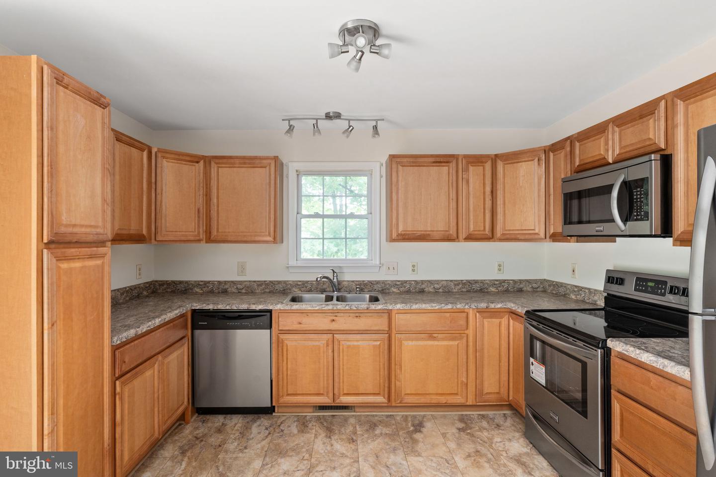 6400 PLANTATION FOREST DR, SPOTSYLVANIA, Virginia 22553, 4 Bedrooms Bedrooms, ,2 BathroomsBathrooms,Residential,For sale,6400 PLANTATION FOREST DR,VASP2033178 MLS # VASP2033178