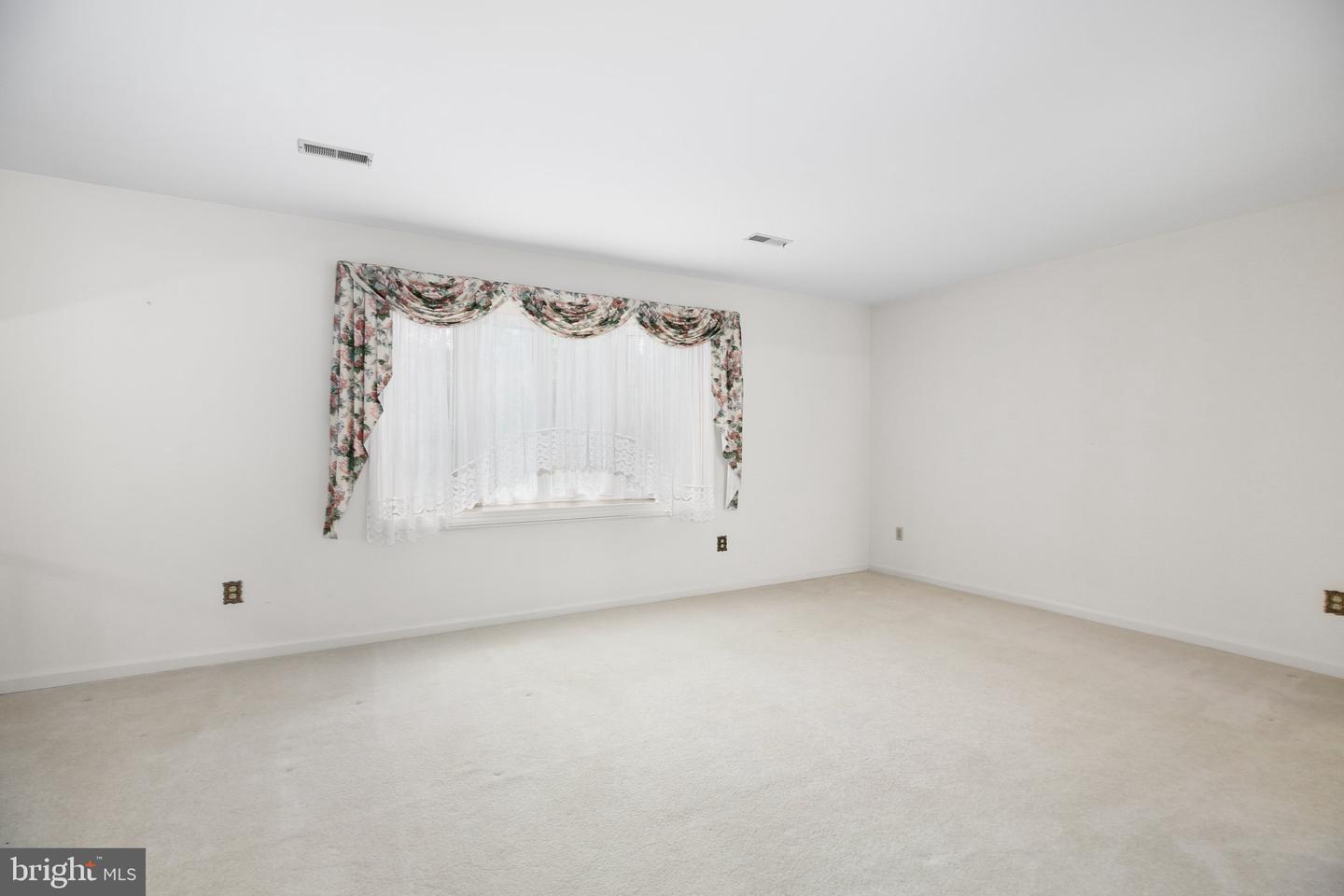 19 YOSEMITE LN, FREDERICKSBURG, Virginia 22408, 3 Bedrooms Bedrooms, ,2 BathroomsBathrooms,Residential,For sale,19 YOSEMITE LN,VASP2033184 MLS # VASP2033184