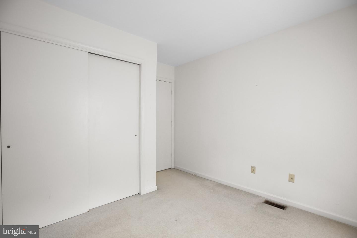 19 YOSEMITE LN, FREDERICKSBURG, Virginia 22408, 3 Bedrooms Bedrooms, ,2 BathroomsBathrooms,Residential,For sale,19 YOSEMITE LN,VASP2033184 MLS # VASP2033184