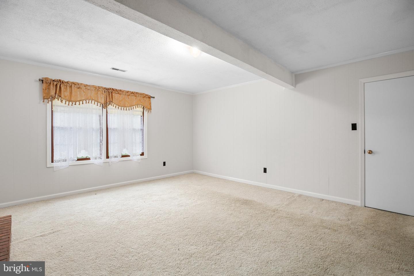19 YOSEMITE LN, FREDERICKSBURG, Virginia 22408, 3 Bedrooms Bedrooms, ,2 BathroomsBathrooms,Residential,For sale,19 YOSEMITE LN,VASP2033184 MLS # VASP2033184