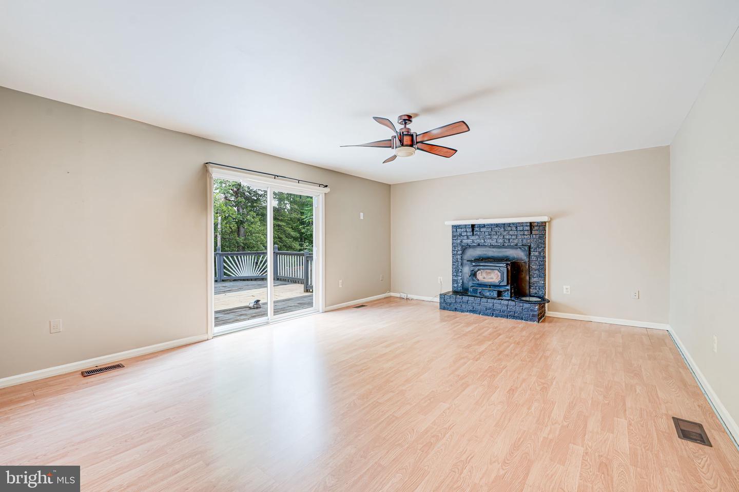 7 APPLE BLOSSOM CT, STAFFORD, Virginia 22554, 4 Bedrooms Bedrooms, ,3 BathroomsBathrooms,Residential,For sale,7 APPLE BLOSSOM CT,VAST2038906 MLS # VAST2038906