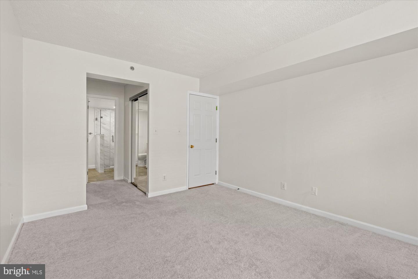1200 BRADDOCK PL #512, ALEXANDRIA, Virginia 22314, 2 Bedrooms Bedrooms, 6 Rooms Rooms,2 BathroomsBathrooms,Residential,For sale,1200 BRADDOCK PL #512,VAAX2045418 MLS # VAAX2045418
