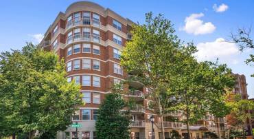 1200 BRADDOCK PL #512, ALEXANDRIA, Virginia 22314, 2 Bedrooms Bedrooms, 6 Rooms Rooms,2 BathroomsBathrooms,Residential,For sale,1200 BRADDOCK PL #512,VAAX2045418 MLS # VAAX2045418