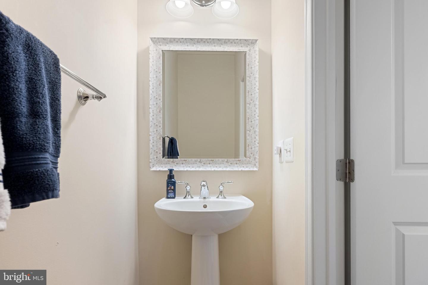 43008 PARIS GAP SQ, ASHBURN, Virginia 20148, 4 Bedrooms Bedrooms, ,3 BathroomsBathrooms,Residential,For sale,43008 PARIS GAP SQ,VALO2096670 MLS # VALO2096670