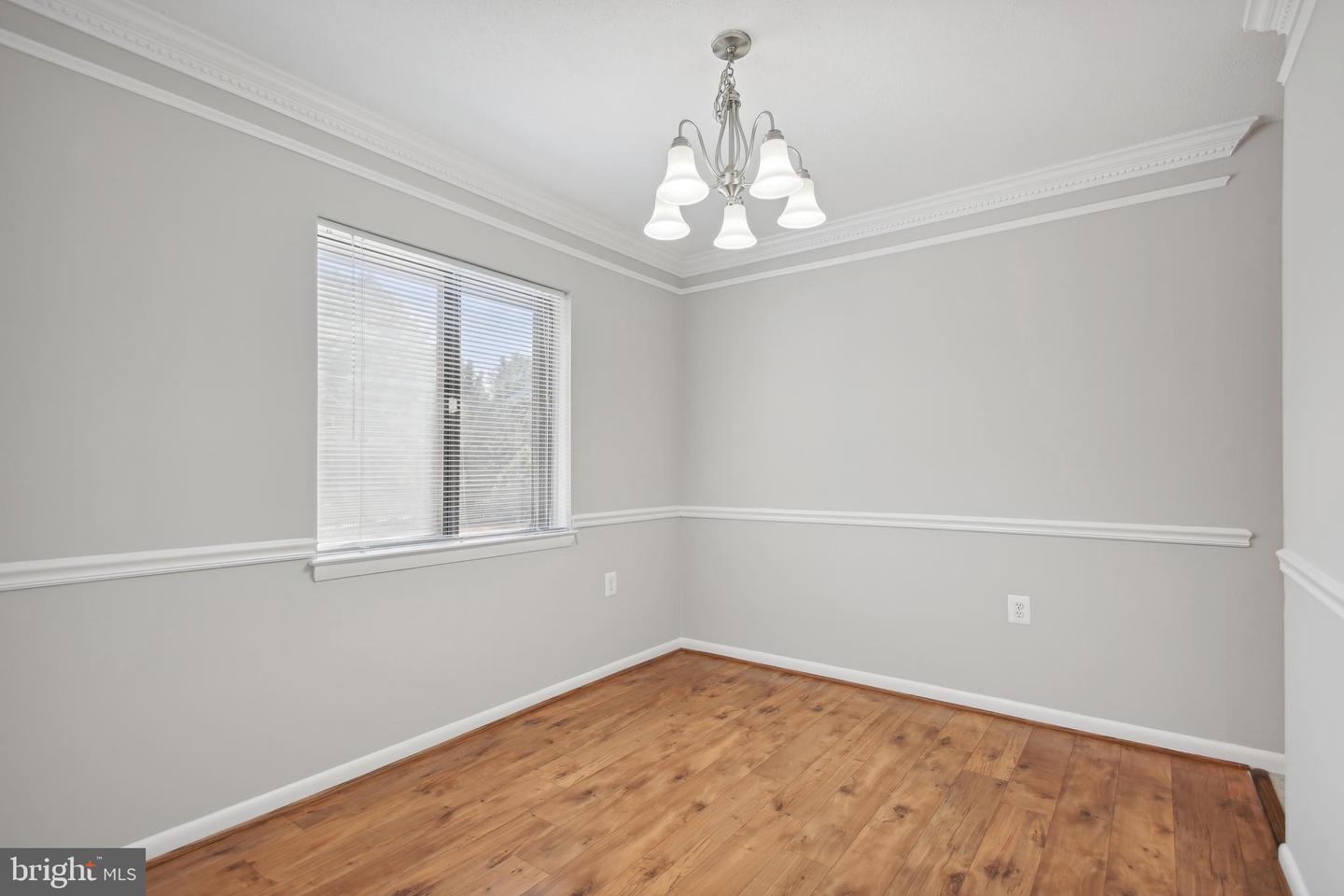 609 CENTER ST #104, HERNDON, Virginia 20170, 2 Bedrooms Bedrooms, ,1 BathroomBathrooms,Residential,For sale,609 CENTER ST #104,VAFX2241488 MLS # VAFX2241488