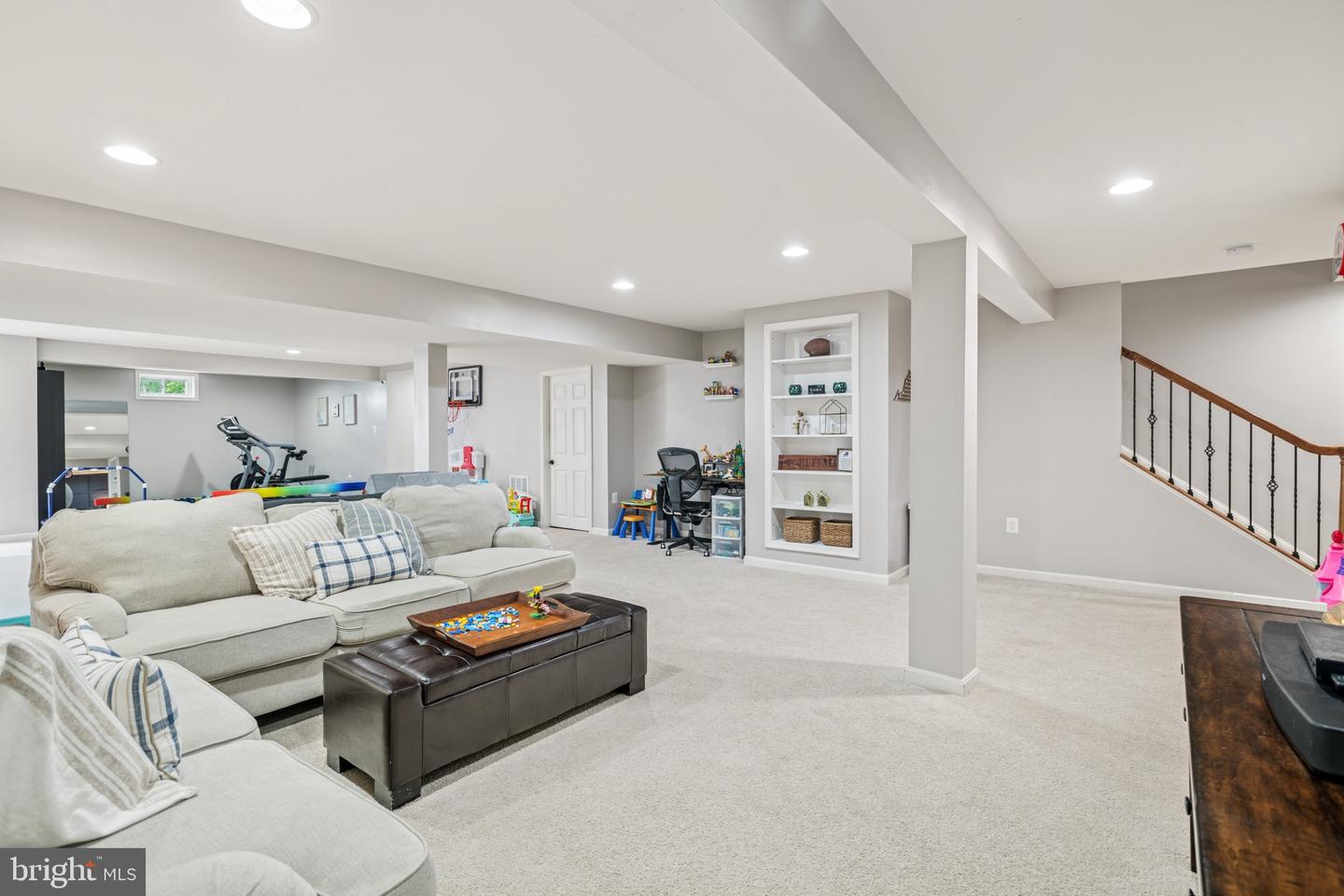517 APRICOT ST, STAFFORD, Virginia 22554, 5 Bedrooms Bedrooms, ,4 BathroomsBathrooms,Residential,For sale,517 APRICOT ST,VAST2038926 MLS # VAST2038926