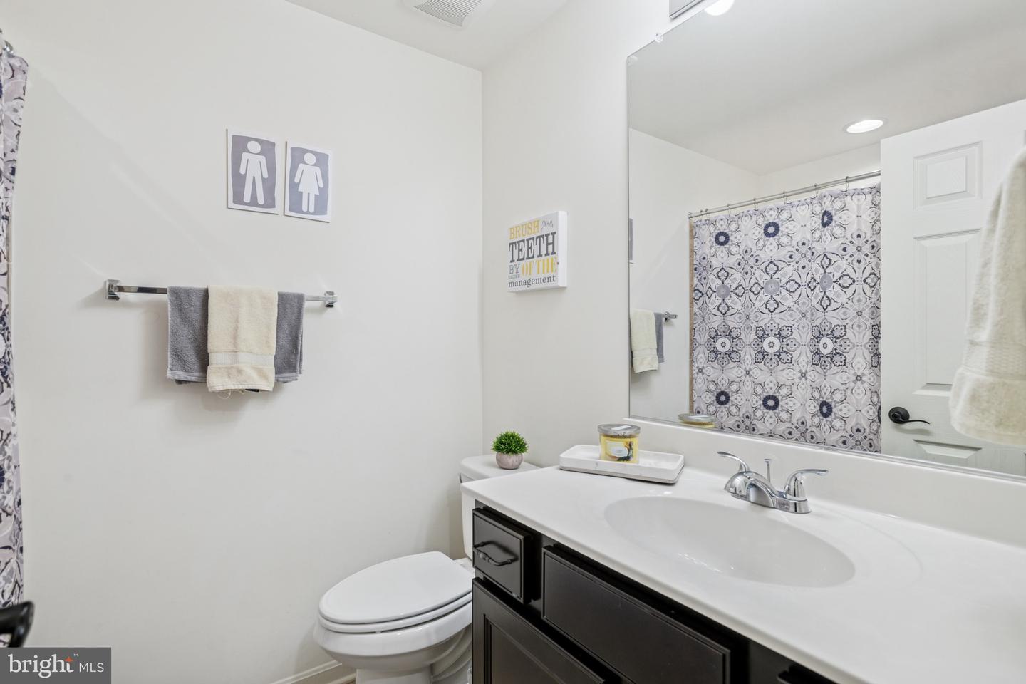 517 APRICOT ST, STAFFORD, Virginia 22554, 5 Bedrooms Bedrooms, ,4 BathroomsBathrooms,Residential,For sale,517 APRICOT ST,VAST2038926 MLS # VAST2038926