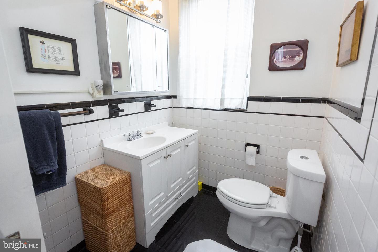 1526 1ST ST NW, WASHINGTON, District Of Columbia 20001, 3 Bedrooms Bedrooms, ,2 BathroomsBathrooms,Residential,For sale,1526 1ST ST NW,DCDC2201076 MLS # DCDC2201076