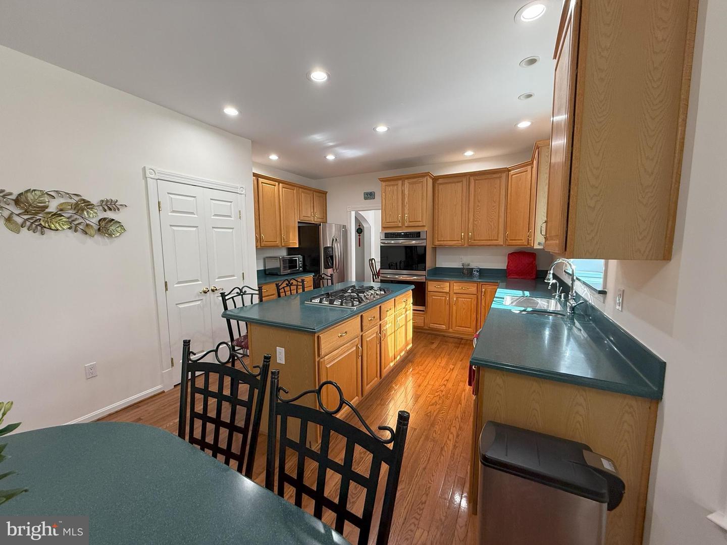21219 CRUCIBLE CT, ASHBURN, Virginia 20147, 5 Bedrooms Bedrooms, ,4 BathroomsBathrooms,Residential,For sale,21219 CRUCIBLE CT,VALO2096712 MLS # VALO2096712