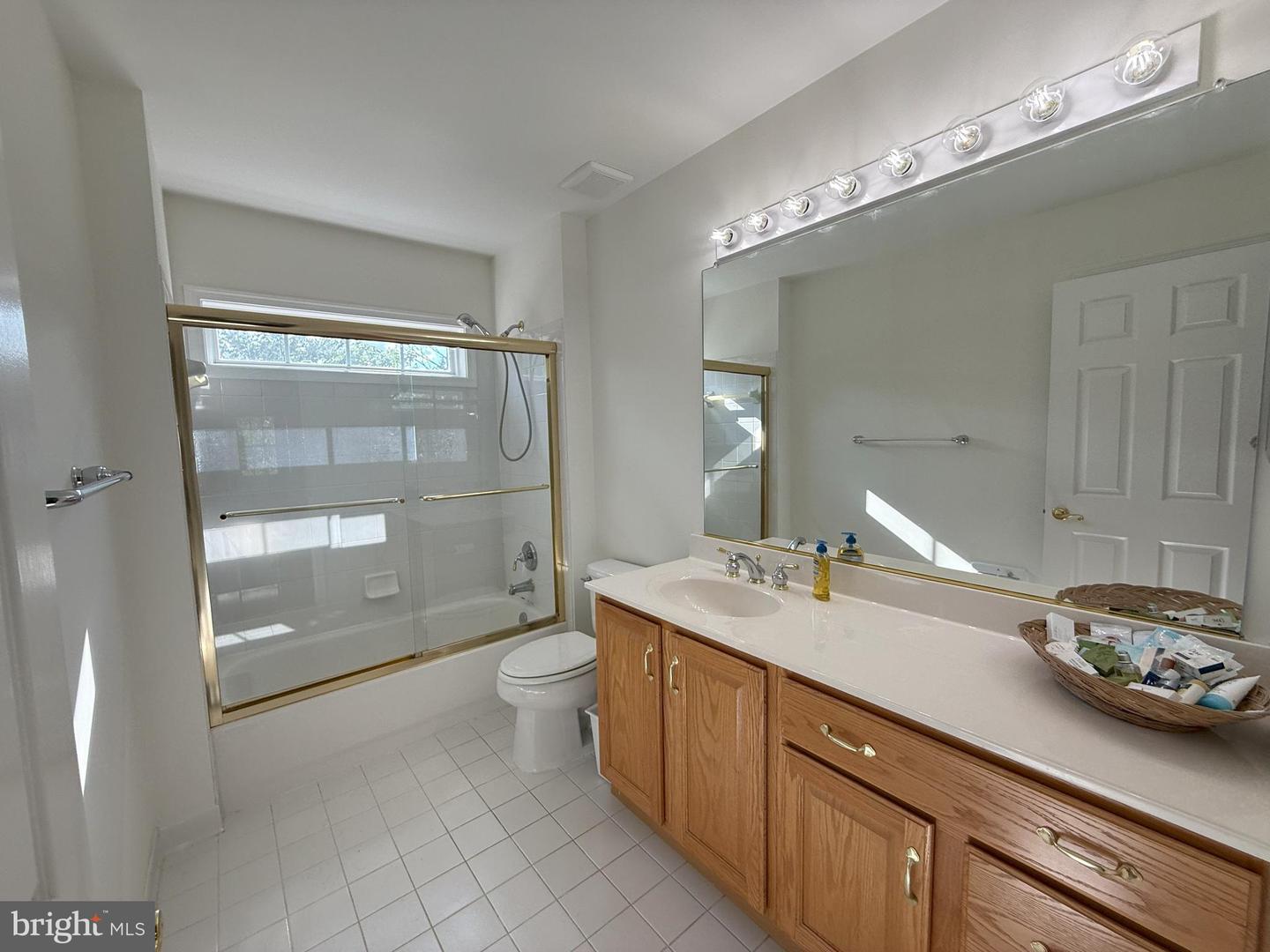 21219 CRUCIBLE CT, ASHBURN, Virginia 20147, 5 Bedrooms Bedrooms, ,4 BathroomsBathrooms,Residential,For sale,21219 CRUCIBLE CT,VALO2096712 MLS # VALO2096712