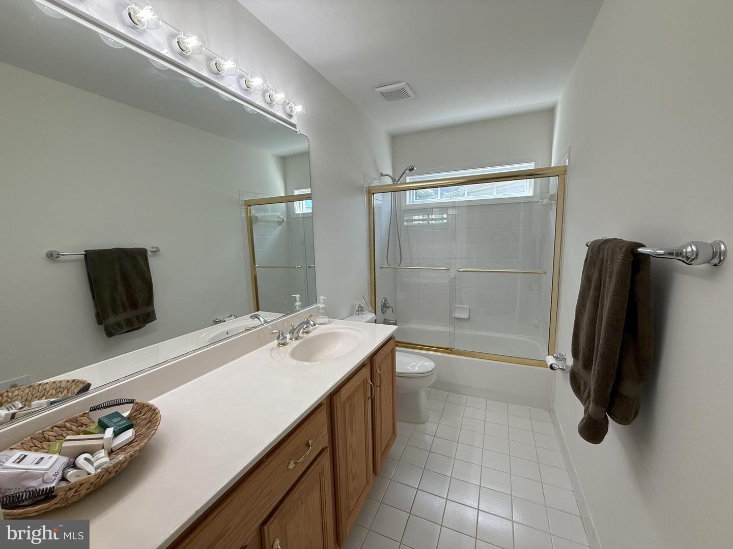 21219 CRUCIBLE CT, ASHBURN, Virginia 20147, 5 Bedrooms Bedrooms, ,4 BathroomsBathrooms,Residential,For sale,21219 CRUCIBLE CT,VALO2096712 MLS # VALO2096712