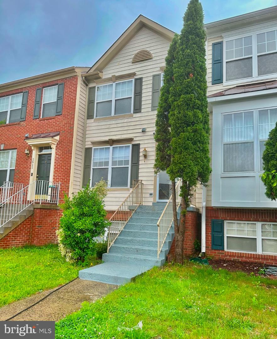 2613 CREEK MOOR CT, WOODBRIDGE, Virginia 22191, 4 Bedrooms Bedrooms, ,3 BathroomsBathrooms,Residential,For sale,2613 CREEK MOOR CT,VAPW2094930 MLS # VAPW2094930