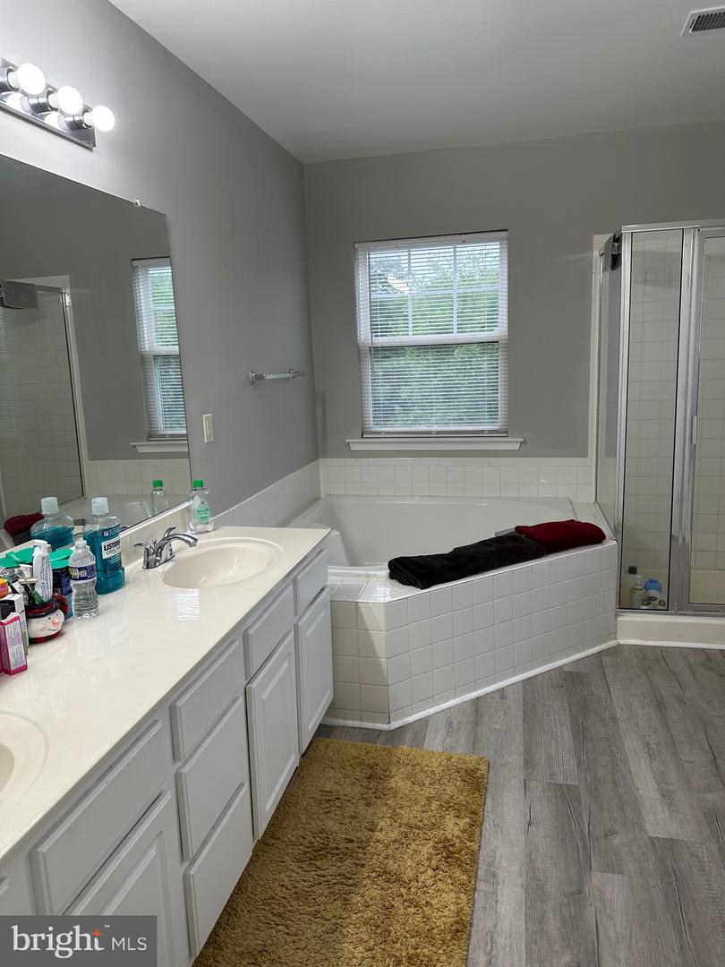 2613 CREEK MOOR CT, WOODBRIDGE, Virginia 22191, 4 Bedrooms Bedrooms, ,3 BathroomsBathrooms,Residential,For sale,2613 CREEK MOOR CT,VAPW2094930 MLS # VAPW2094930