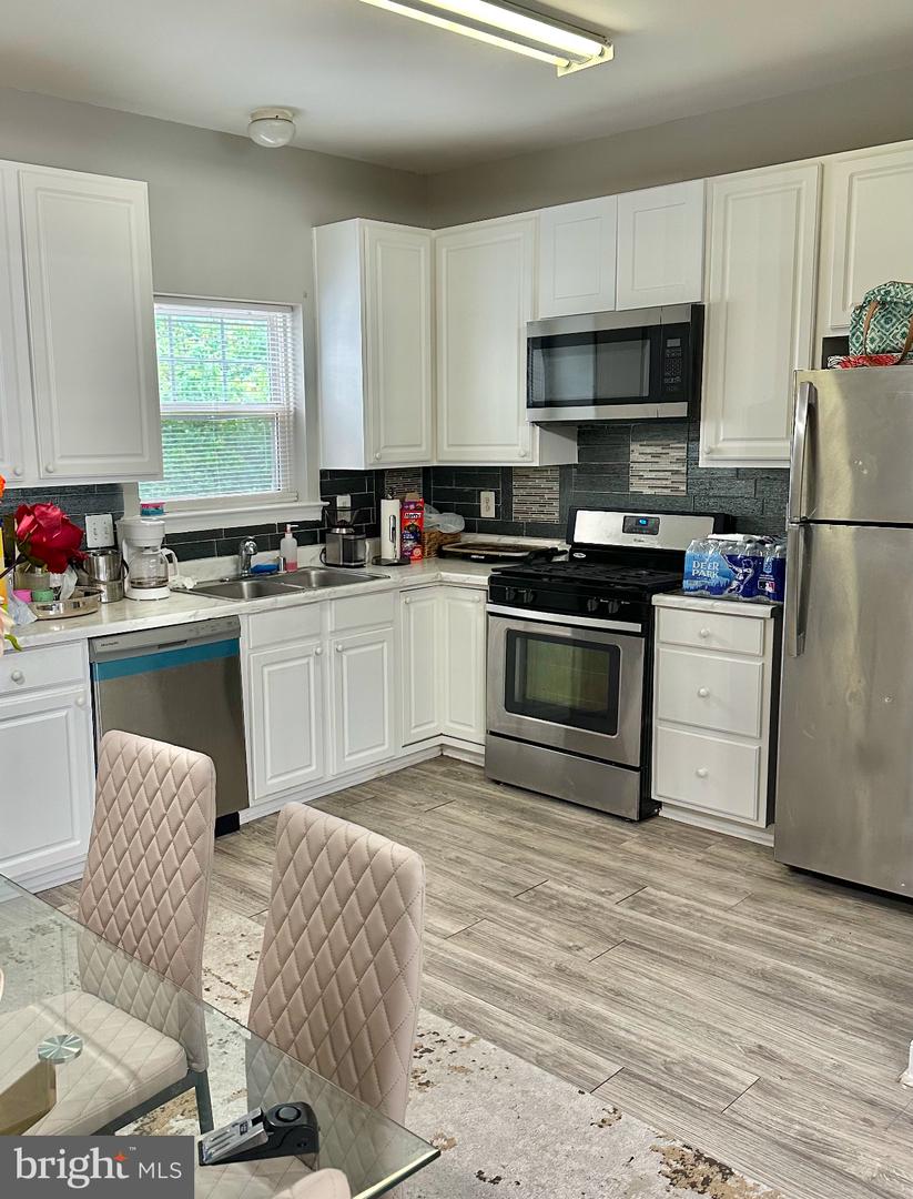 2613 CREEK MOOR CT, WOODBRIDGE, Virginia 22191, 4 Bedrooms Bedrooms, ,3 BathroomsBathrooms,Residential,For sale,2613 CREEK MOOR CT,VAPW2094930 MLS # VAPW2094930