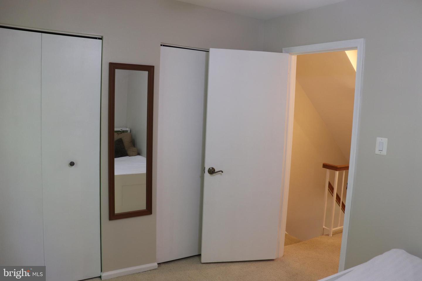 7670 NORTHERN OAKS CT, SPRINGFIELD, Virginia 22153, 3 Bedrooms Bedrooms, ,3 BathroomsBathrooms,Residential,For sale,7670 NORTHERN OAKS CT,VAFX2241286 MLS # VAFX2241286