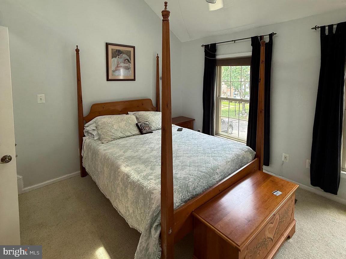 7670 NORTHERN OAKS CT, SPRINGFIELD, Virginia 22153, 3 Bedrooms Bedrooms, ,3 BathroomsBathrooms,Residential,For sale,7670 NORTHERN OAKS CT,VAFX2241286 MLS # VAFX2241286