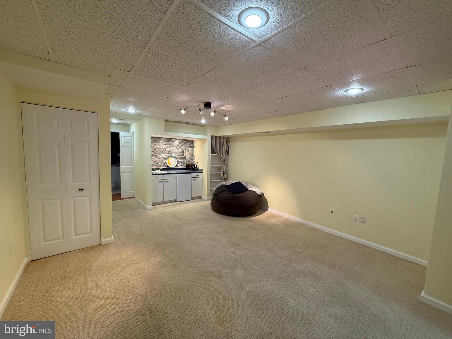7670 NORTHERN OAKS CT, SPRINGFIELD, Virginia 22153, 3 Bedrooms Bedrooms, ,3 BathroomsBathrooms,Residential,For sale,7670 NORTHERN OAKS CT,VAFX2241286 MLS # VAFX2241286