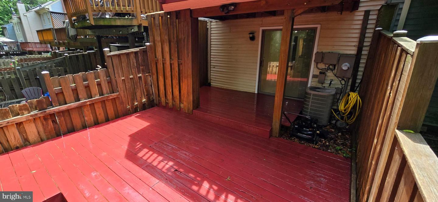 7670 NORTHERN OAKS CT, SPRINGFIELD, Virginia 22153, 3 Bedrooms Bedrooms, ,3 BathroomsBathrooms,Residential,For sale,7670 NORTHERN OAKS CT,VAFX2241286 MLS # VAFX2241286