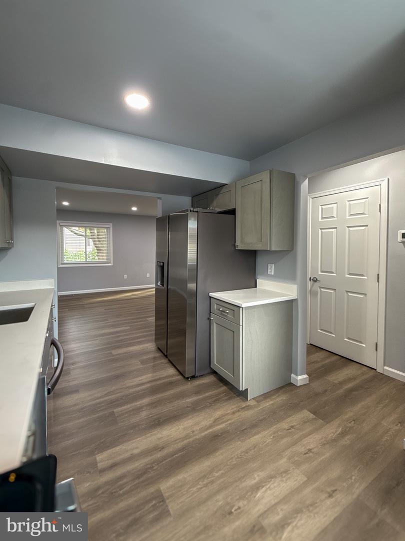 3036 VIRGINIA DARE CT, CHANTILLY, Virginia 20151, 4 Bedrooms Bedrooms, ,2 BathroomsBathrooms,Residential,For sale,3036 VIRGINIA DARE CT,VAFX2241738 MLS # VAFX2241738