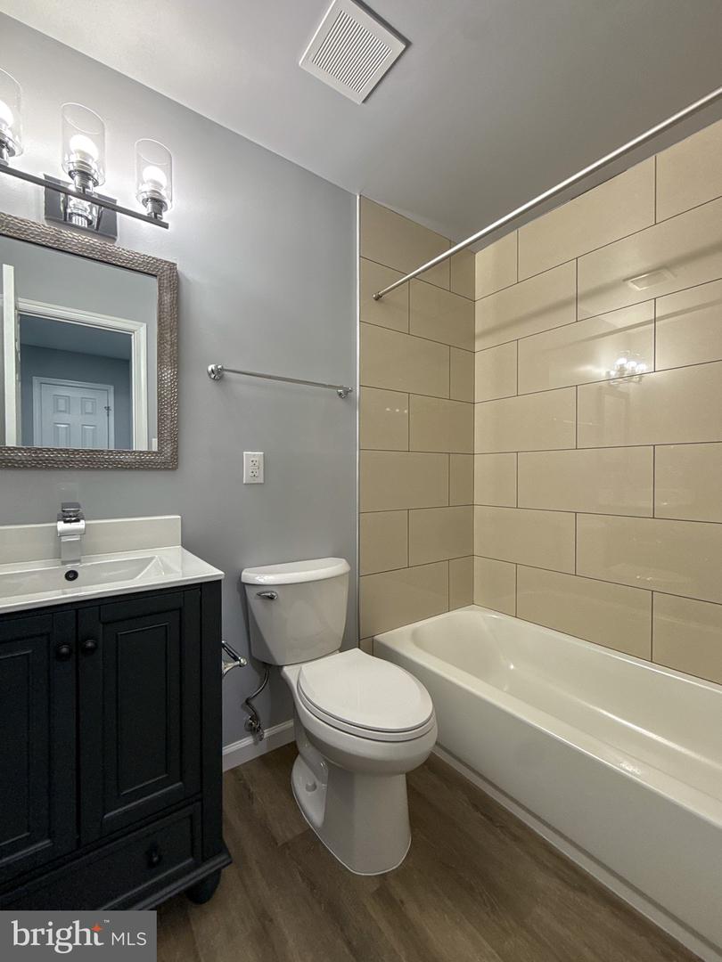 3036 VIRGINIA DARE CT, CHANTILLY, Virginia 20151, 4 Bedrooms Bedrooms, ,2 BathroomsBathrooms,Residential,For sale,3036 VIRGINIA DARE CT,VAFX2241738 MLS # VAFX2241738