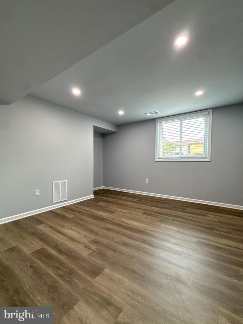 3036 VIRGINIA DARE CT, CHANTILLY, Virginia 20151, 4 Bedrooms Bedrooms, ,2 BathroomsBathrooms,Residential,For sale,3036 VIRGINIA DARE CT,VAFX2241738 MLS # VAFX2241738