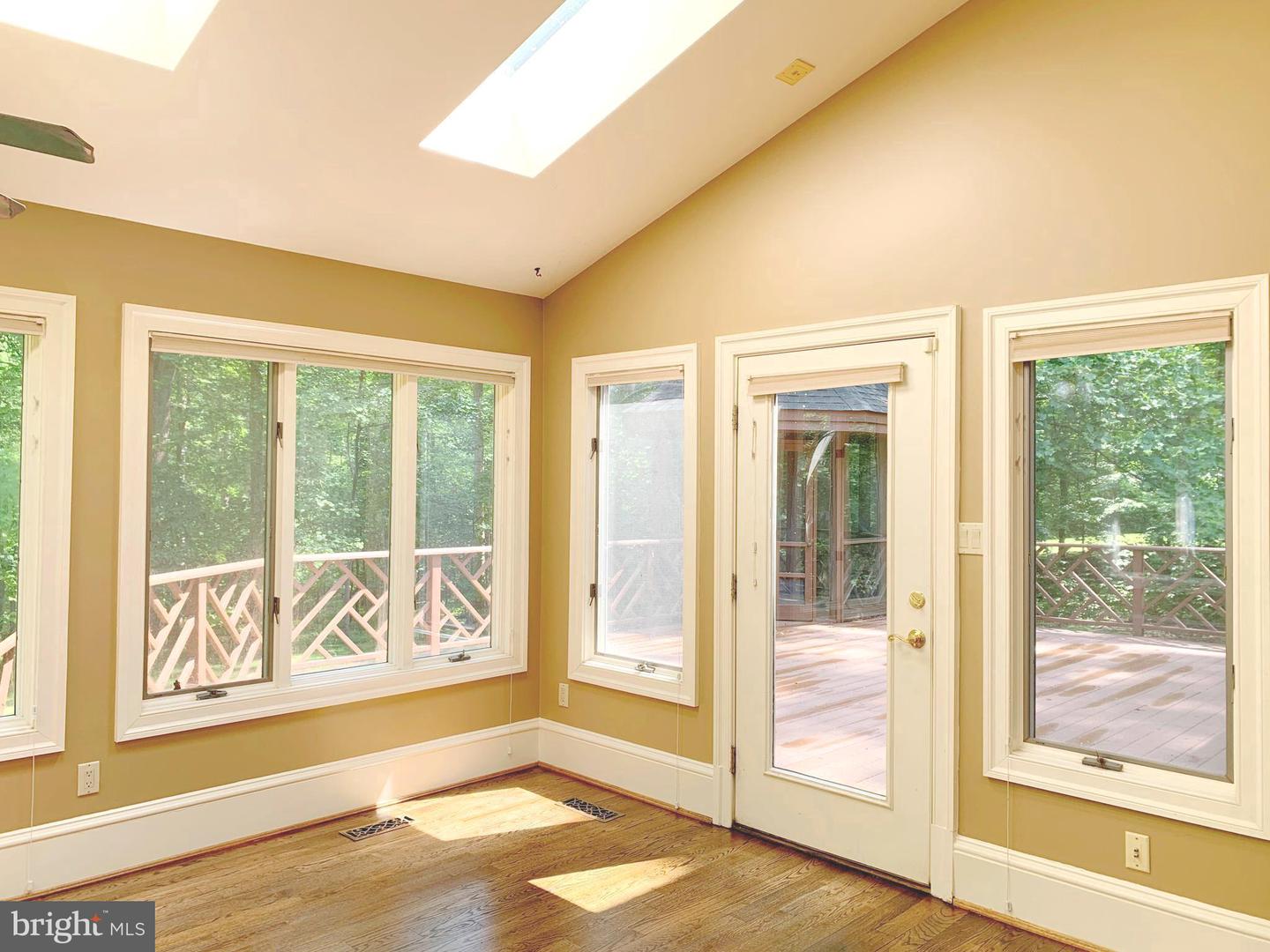 9090 EATON PARK RD, GREAT FALLS, Virginia 22066, 5 Bedrooms Bedrooms, ,5 BathroomsBathrooms,Residential,For sale,9090 EATON PARK RD,VAFX2241742 MLS # VAFX2241742