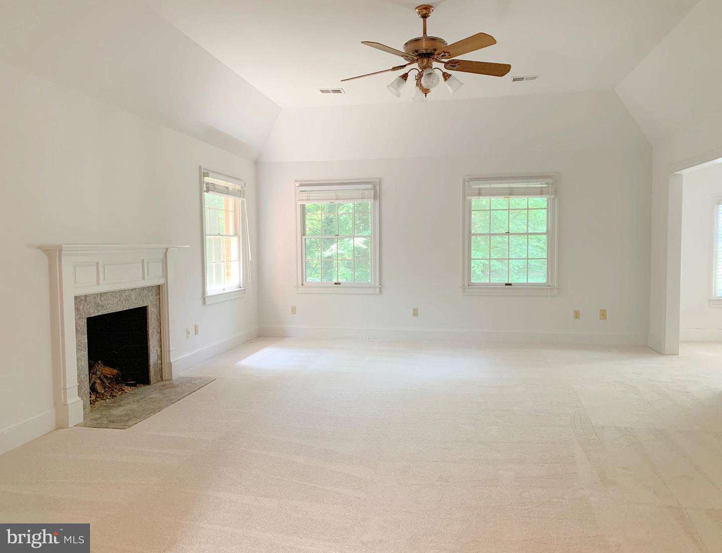 9090 EATON PARK RD, GREAT FALLS, Virginia 22066, 5 Bedrooms Bedrooms, ,5 BathroomsBathrooms,Residential,For sale,9090 EATON PARK RD,VAFX2241742 MLS # VAFX2241742
