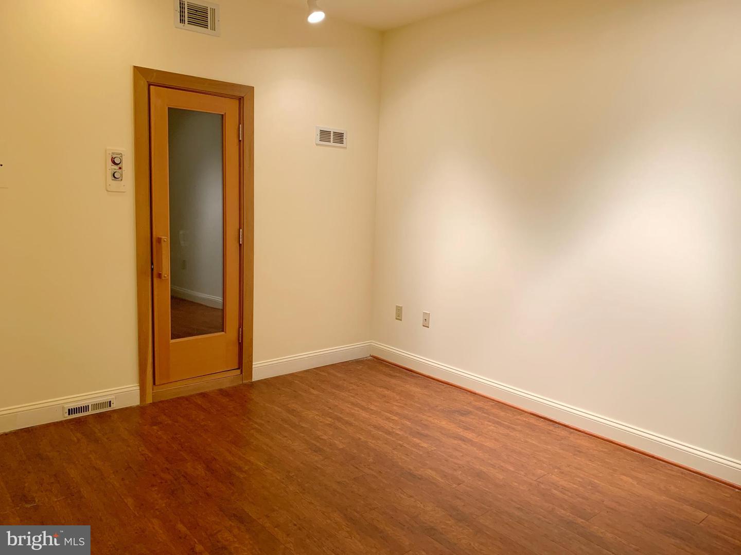 9090 EATON PARK RD, GREAT FALLS, Virginia 22066, 5 Bedrooms Bedrooms, ,5 BathroomsBathrooms,Residential,For sale,9090 EATON PARK RD,VAFX2241742 MLS # VAFX2241742
