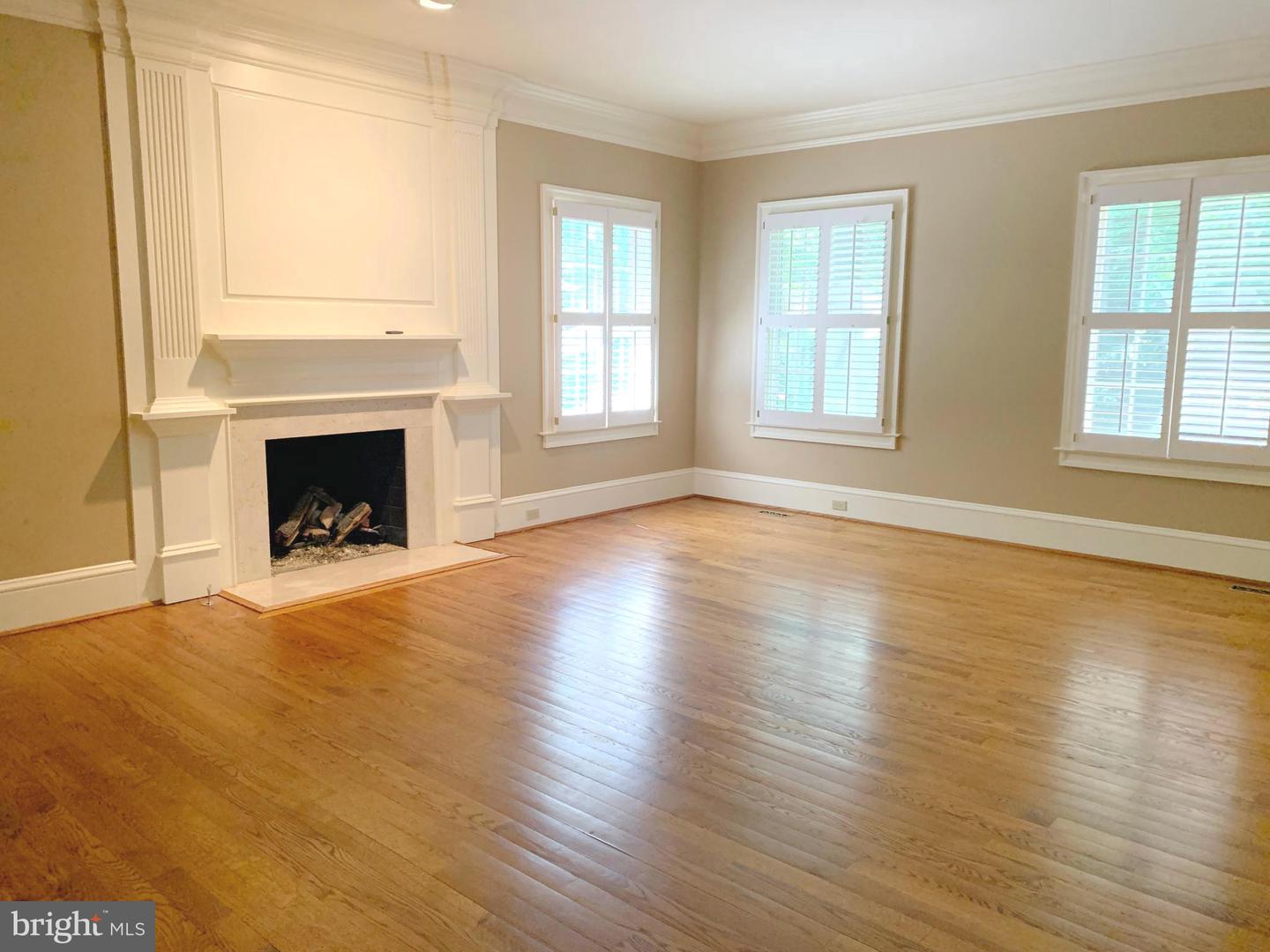 9090 EATON PARK RD, GREAT FALLS, Virginia 22066, 5 Bedrooms Bedrooms, ,5 BathroomsBathrooms,Residential,For sale,9090 EATON PARK RD,VAFX2241742 MLS # VAFX2241742