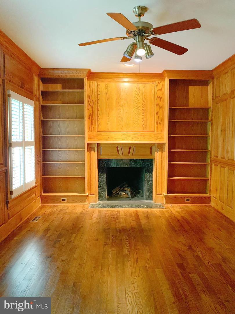 9090 EATON PARK RD, GREAT FALLS, Virginia 22066, 5 Bedrooms Bedrooms, ,5 BathroomsBathrooms,Residential,For sale,9090 EATON PARK RD,VAFX2241742 MLS # VAFX2241742