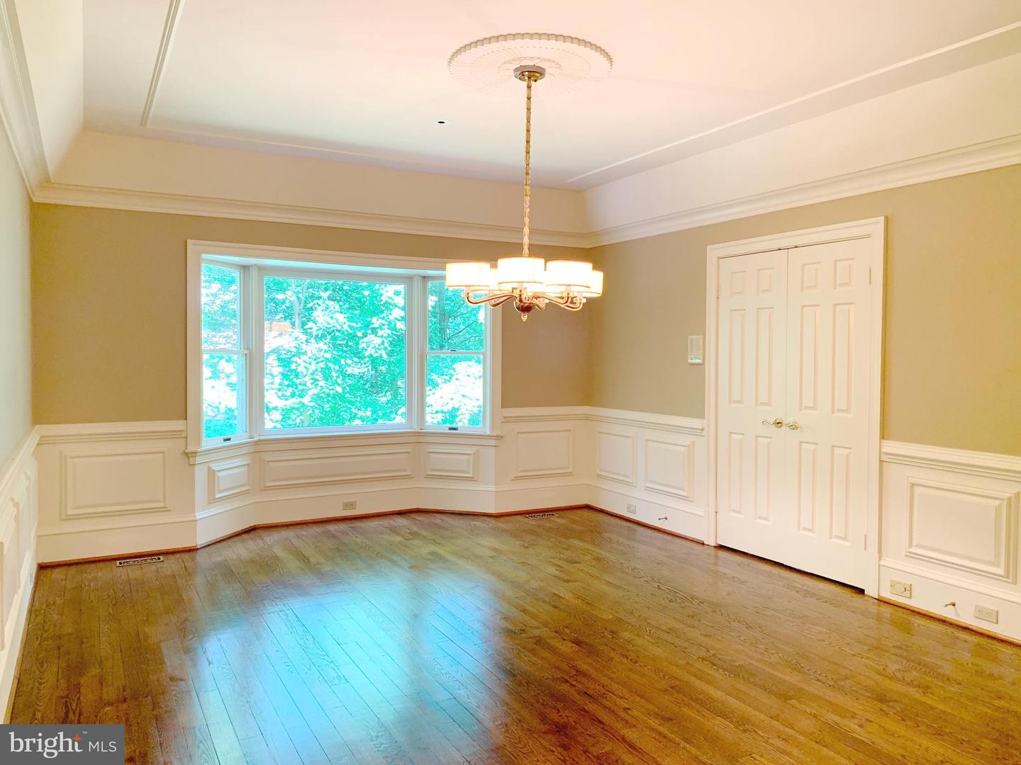 9090 EATON PARK RD, GREAT FALLS, Virginia 22066, 5 Bedrooms Bedrooms, ,5 BathroomsBathrooms,Residential,For sale,9090 EATON PARK RD,VAFX2241742 MLS # VAFX2241742