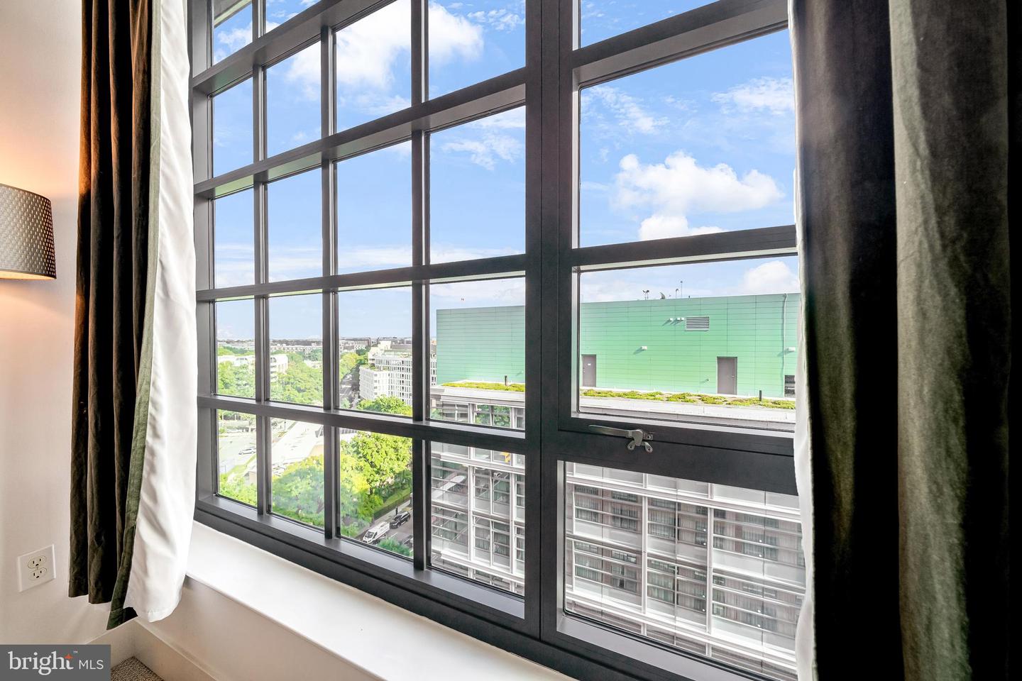 45 SUTTON SQ SW #PH11, WASHINGTON, District Of Columbia 20024, 1 Bedroom Bedrooms, ,1 BathroomBathrooms,Residential,For sale,45 SUTTON SQ SW #PH11,DCDC2201332 MLS # DCDC2201332
