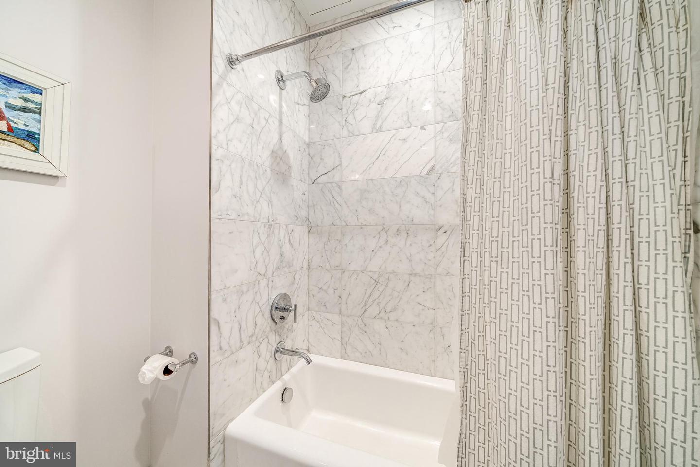 45 SUTTON SQ SW #PH11, WASHINGTON, District Of Columbia 20024, 1 Bedroom Bedrooms, ,1 BathroomBathrooms,Residential,For sale,45 SUTTON SQ SW #PH11,DCDC2201332 MLS # DCDC2201332