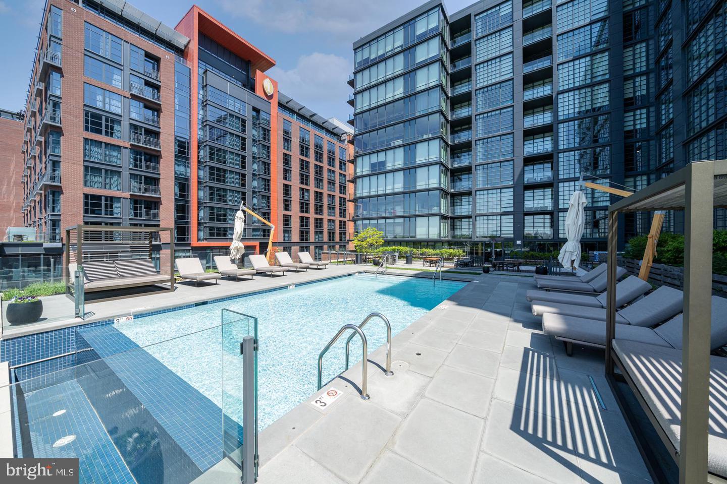 45 SUTTON SQ SW #PH11, WASHINGTON, District Of Columbia 20024, 1 Bedroom Bedrooms, ,1 BathroomBathrooms,Residential,For sale,45 SUTTON SQ SW #PH11,DCDC2201332 MLS # DCDC2201332