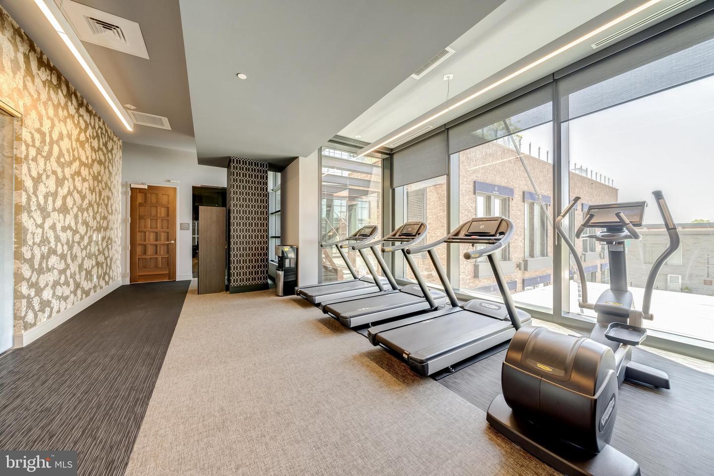 45 SUTTON SQ SW #PH11, WASHINGTON, District Of Columbia 20024, 1 Bedroom Bedrooms, ,1 BathroomBathrooms,Residential,For sale,45 SUTTON SQ SW #PH11,DCDC2201332 MLS # DCDC2201332