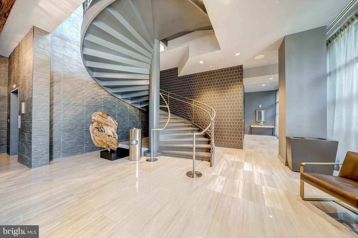 45 SUTTON SQ SW #PH11, WASHINGTON, District Of Columbia 20024, 1 Bedroom Bedrooms, ,1 BathroomBathrooms,Residential,For sale,45 SUTTON SQ SW #PH11,DCDC2201332 MLS # DCDC2201332