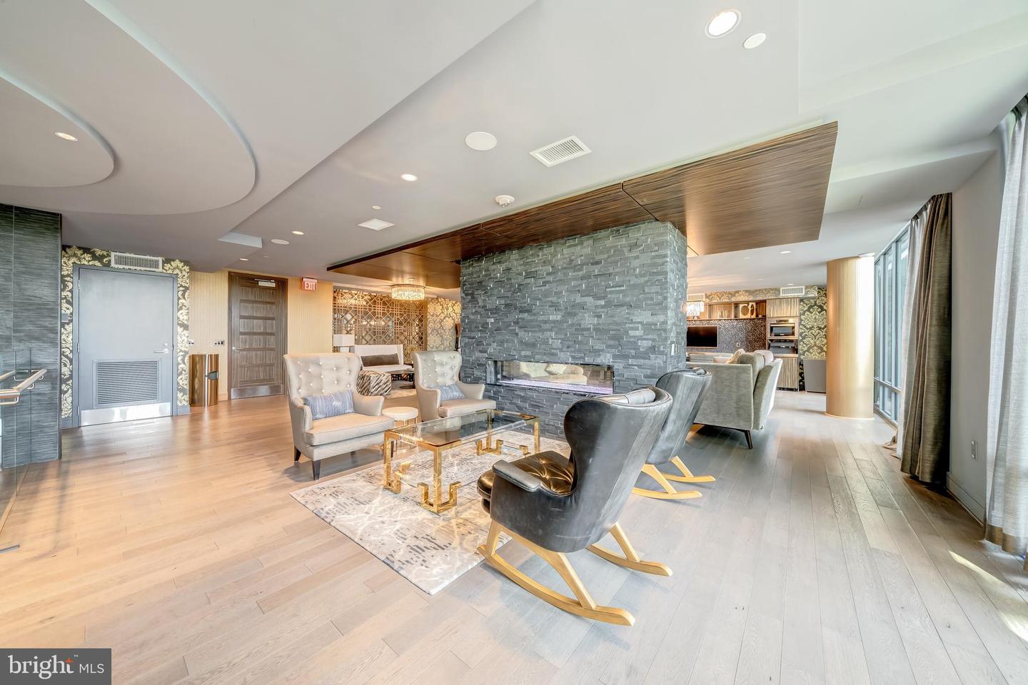 45 SUTTON SQ SW #PH11, WASHINGTON, District Of Columbia 20024, 1 Bedroom Bedrooms, ,1 BathroomBathrooms,Residential,For sale,45 SUTTON SQ SW #PH11,DCDC2201332 MLS # DCDC2201332