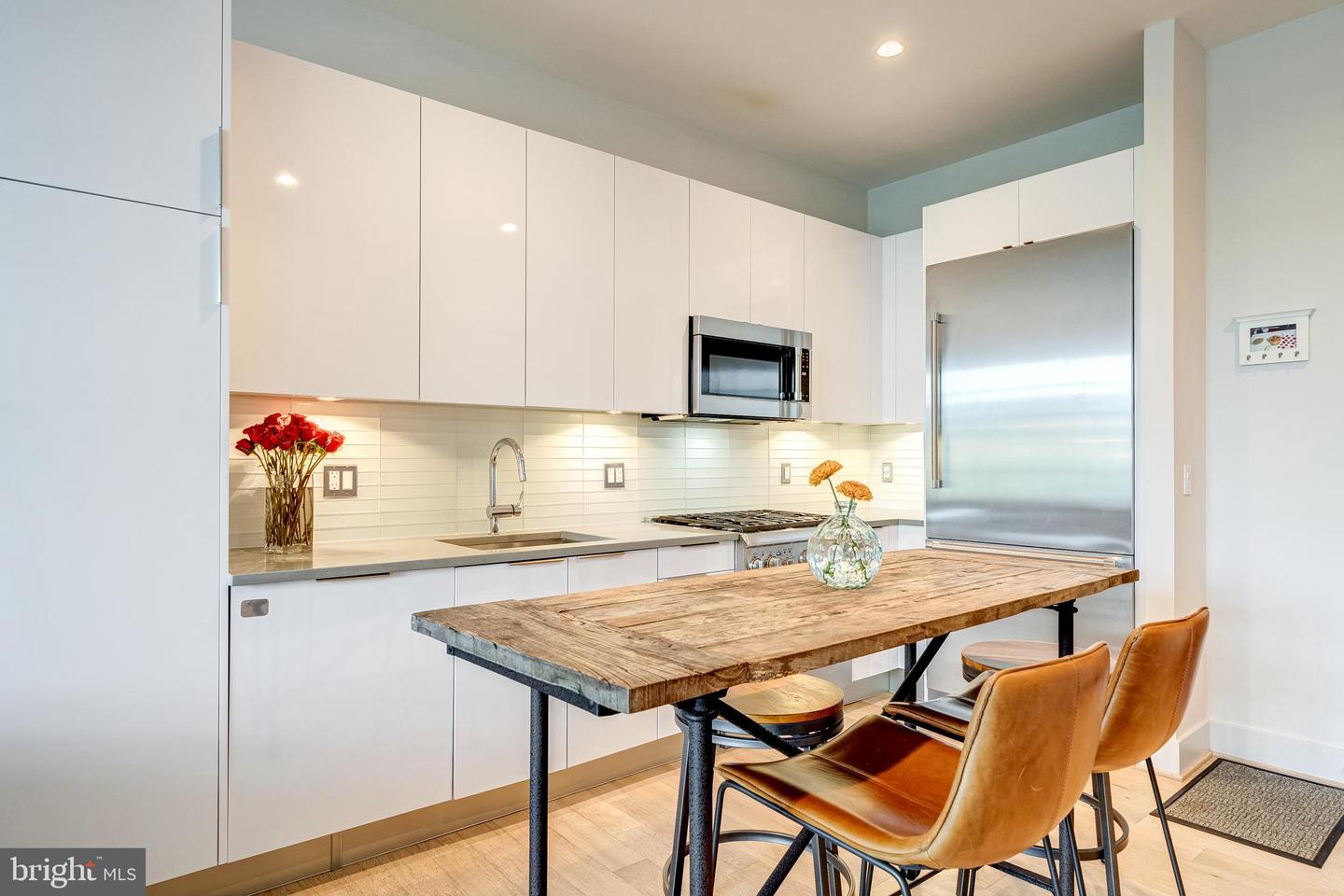 45 SUTTON SQ SW #PH11, WASHINGTON, District Of Columbia 20024, 1 Bedroom Bedrooms, ,1 BathroomBathrooms,Residential,For sale,45 SUTTON SQ SW #PH11,DCDC2201332 MLS # DCDC2201332