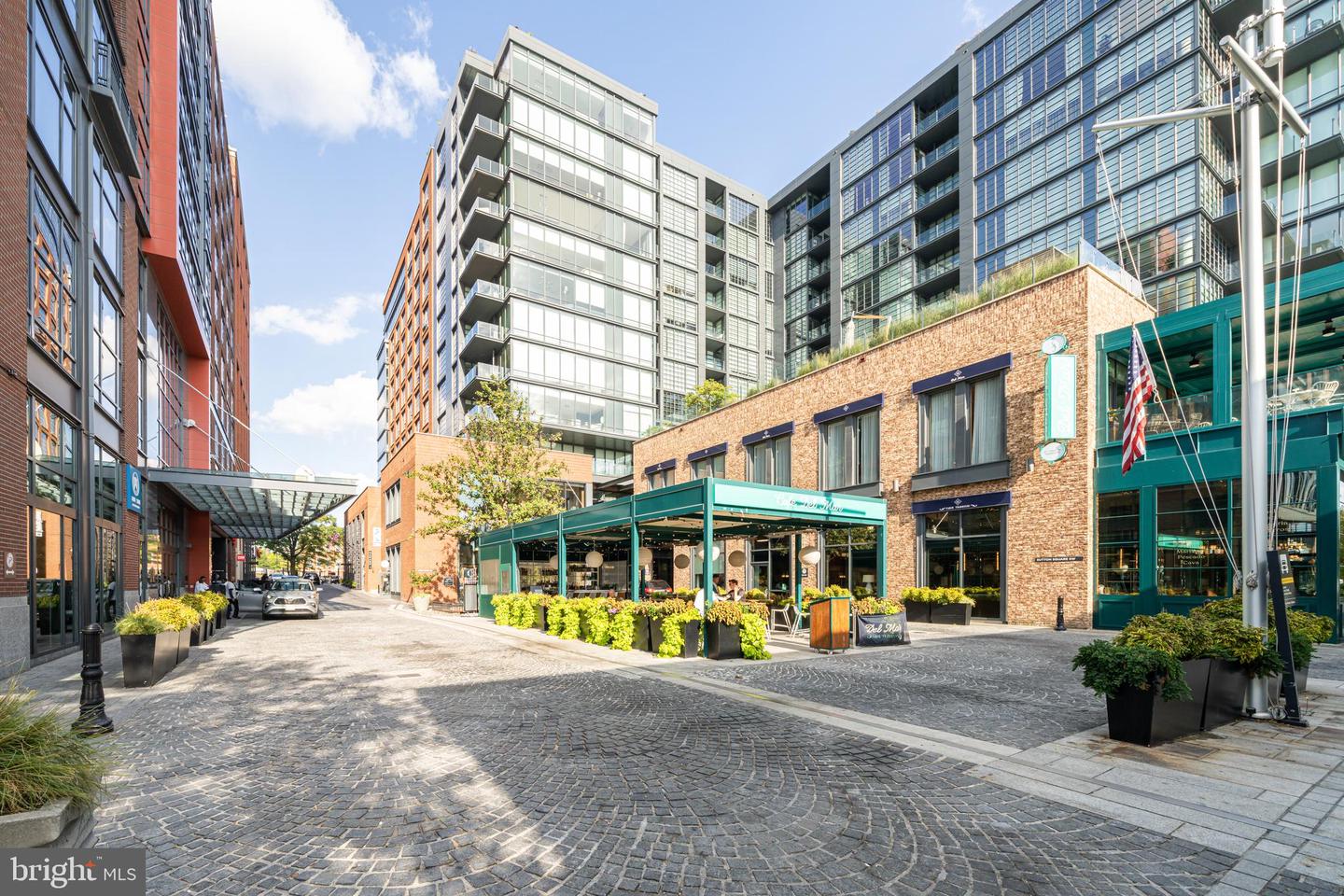 45 SUTTON SQ SW #PH11, WASHINGTON, District Of Columbia 20024, 1 Bedroom Bedrooms, ,1 BathroomBathrooms,Residential,For sale,45 SUTTON SQ SW #PH11,DCDC2201332 MLS # DCDC2201332