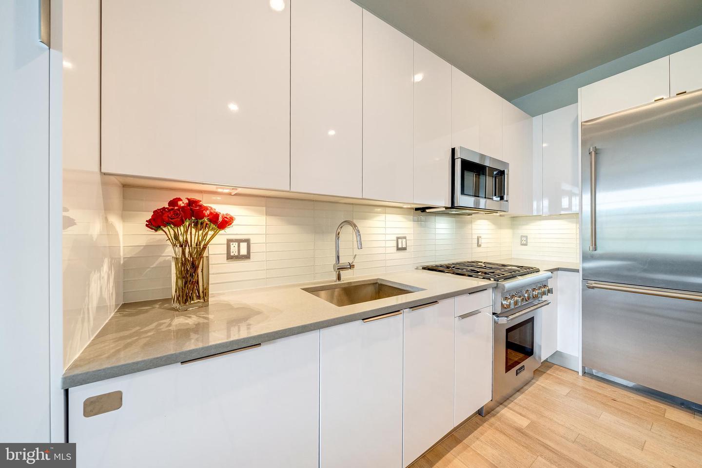 45 SUTTON SQ SW #PH11, WASHINGTON, District Of Columbia 20024, 1 Bedroom Bedrooms, ,1 BathroomBathrooms,Residential,For sale,45 SUTTON SQ SW #PH11,DCDC2201332 MLS # DCDC2201332