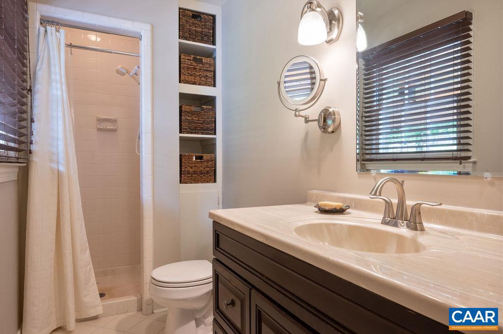 2613 HUNTINGTON RD, CHARLOTTESVILLE, Virginia 22901, 4 Bedrooms Bedrooms, ,3 BathroomsBathrooms,Residential,For sale,2613 HUNTINGTON RD,664684 MLS # 664684