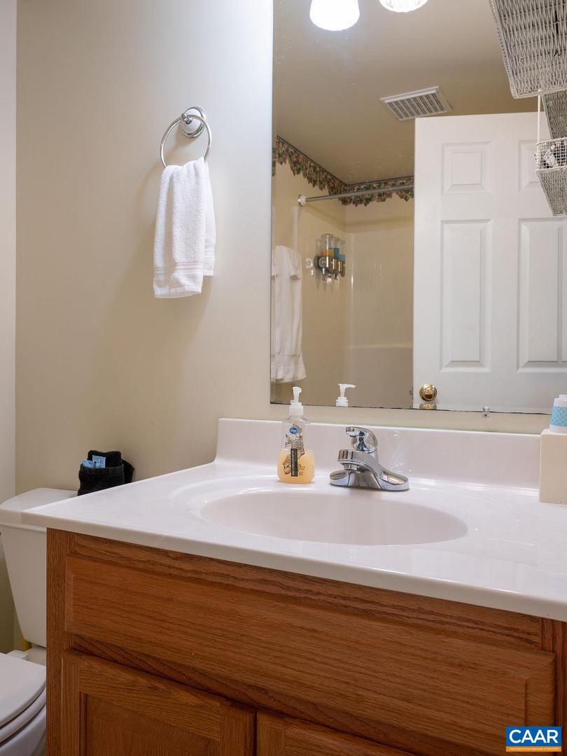 2613 HUNTINGTON RD, CHARLOTTESVILLE, Virginia 22901, 4 Bedrooms Bedrooms, ,3 BathroomsBathrooms,Residential,For sale,2613 HUNTINGTON RD,664684 MLS # 664684